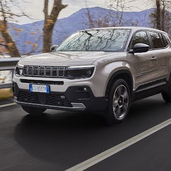 Jeep Avenger Review: A stylish, smart and mom-approved SUV