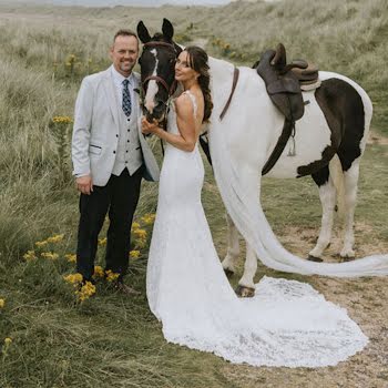 Real Weddings: Esther Jean and Thomas’s dreamy Donegal wedding