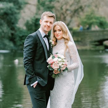 Real Weddings: College sweethearts Ellie and Simon’s Dublin city centre wedding