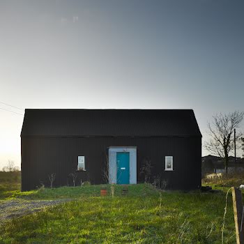This tiny house in Leitrim took just €25,000 – and 50 days – to build